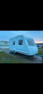 Caravan Antarés Luxe 400 in prima staat, Particulier, 4 tot 5 meter, Caravelair, Kachel