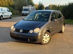 Vw Polo BENZINE 147DKM 2004 TOPWAGEN✅, Voorwielaandrijving, Testrit aan huis, Zwart, Bedrijf