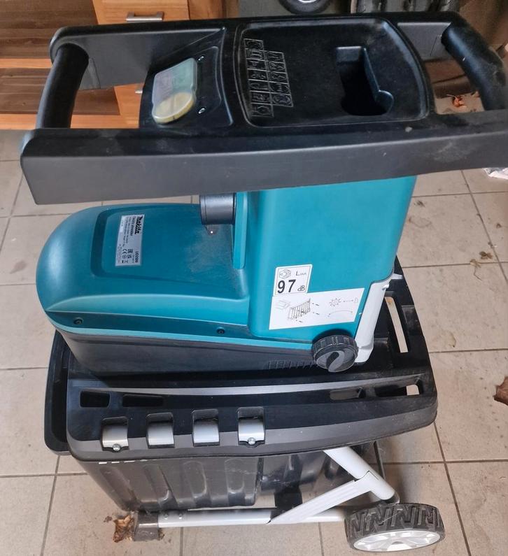 Hakselaar Makita U2500. Lange hegge-Taxusschaar-Bladblazer, Doe-het-zelf en Bouw, Gereedschap | Overige machines, Zo goed als nieuw