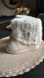 Uggs model laarsjes maat 27, Kinderen en Baby's, Babykleding | Schoentjes en Sokjes, Ophalen, Zo goed als nieuw, Laarsjes