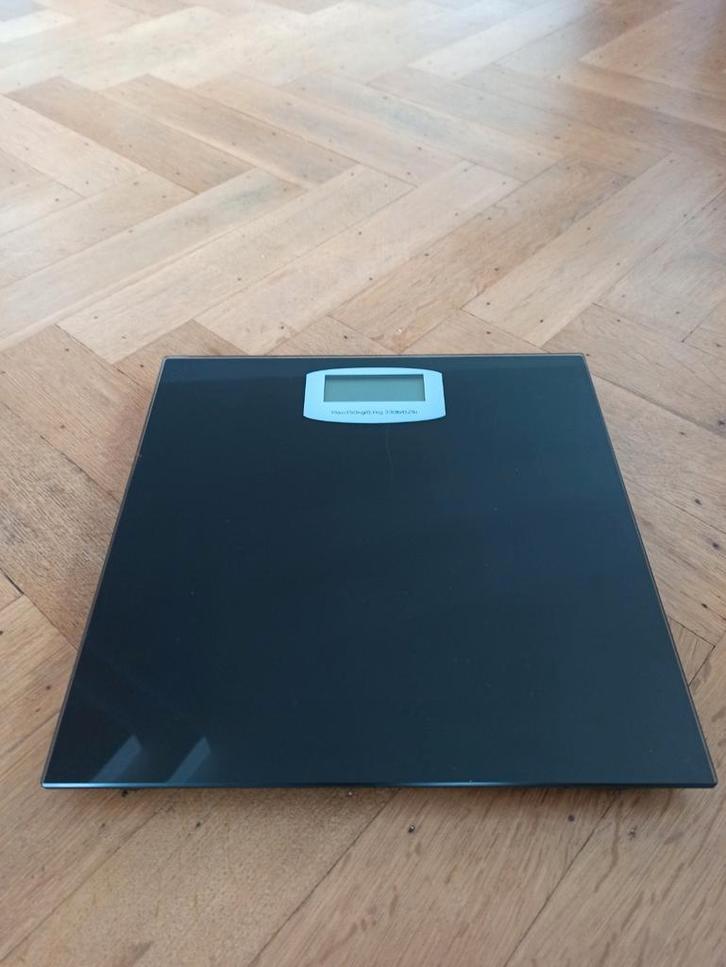 Digitale personenweegschaal, Elektronische apparatuur, Weegschalen, Gebruikt, Digitaal, Personenweegschaal, 1 tot 500 gram, 100 kg of meer
