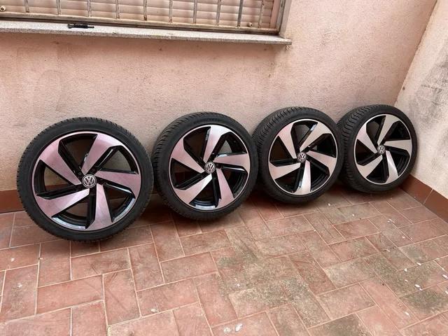 Velgen golf gti milton keynes origineel Volkswagen, Auto-onderdelen, Banden en Velgen, Banden en Velgen, Winterbanden, Ophalen