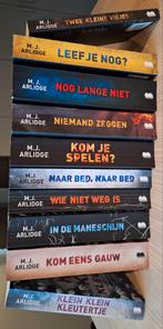 MJ ARLIDGE: 10 recente thrillers., Enlèvement, Comme neuf, M.J. Arlidge