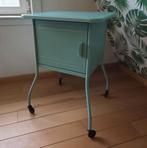 Ikea nachtkastje, Huis en Inrichting, Slaapkamer | Nachtkastjes, Ophalen, Gebruikt, Metaal of Aluminium, 55 tot 70 cm