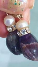 Boucles d'oreilles chics anciennes., Envoi