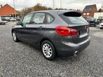 BMW 216 Active Tourer 216i * 12 m garantie *, Auto's, Voorwielaandrijving, USB, Bedrijf, 5 deurs