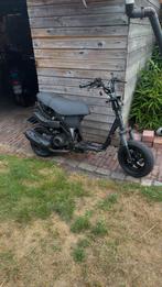 Zip 50 cc 2 takt b klasse (duitse papieren), Fietsen en Brommers, Ophalen, Zo goed als nieuw