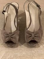 Lorbac. 38 1/2.  Italie, Schoenen met lage hakken, Ophalen of Verzenden, Zo goed als nieuw, Lorbac