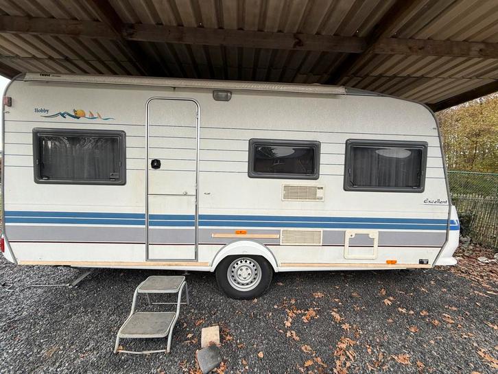 Hobby Caravan 470, Caravans en Kamperen, Caravans, Particulier, tot en met 4, Rondzit, Hobby, Omvormbare zithoek, Vast bed, 4 tot 5 meter