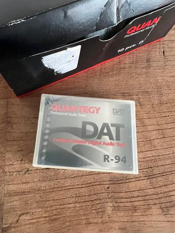 DAT tapes cassettes R-94 beschikbaar voor biedingen