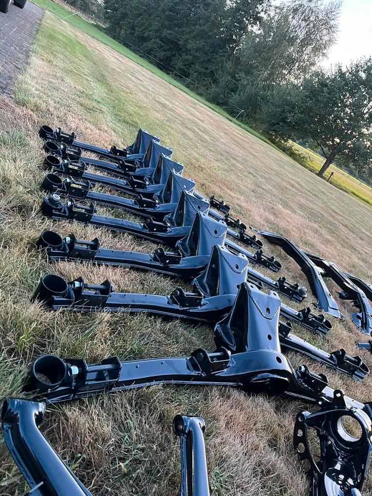 Bmw e30 verstevigd / gereviseerde achteras !, Auto-onderdelen, Ophanging en Onderstel, BMW, Gereviseerd, Ophalen of Verzenden