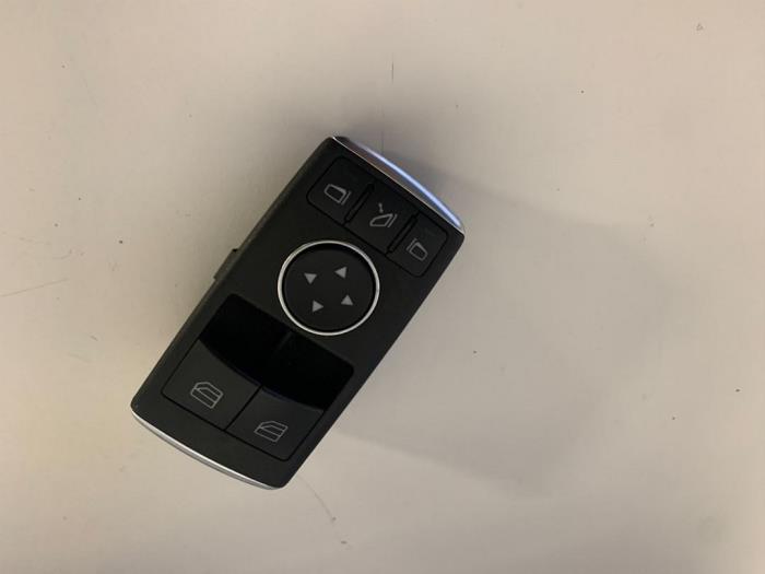 Elektrisch Raam Schakelaar van een Mercedes C-Klasse, Auto-onderdelen, Dashboard en Schakelaars, Mercedes-Benz, Gebruikt, 3 maanden garantie