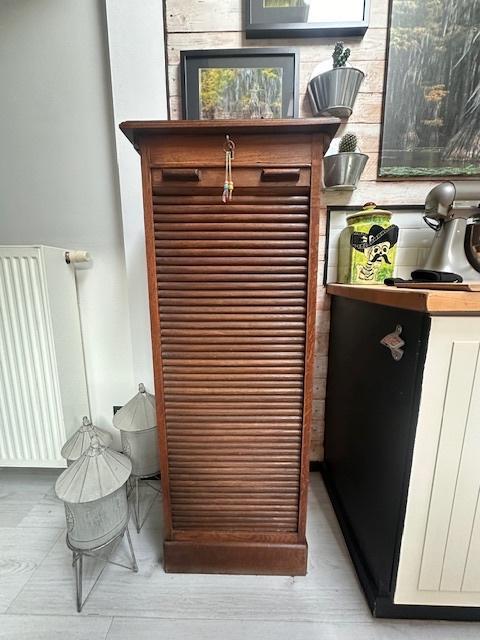 houten rolluik archief kast, Antiquités & Art, Antiquités | Meubles | Armoires, Enlèvement
