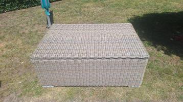 Wicker loungetafel  beschikbaar voor biedingen