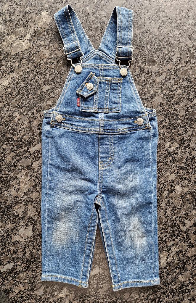 Levi's jeans tuinbroek maat 74 (9 maanden) als nieuw, Kinderen en Baby's, Babykleding | Maat 74, Zo goed als nieuw, Jongetje of Meisje