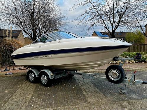 Bayliner 602 Capri met Mercruiser 4.3 MPI met trailer, Sports nautiques & Bateaux, Speedboat, Comme neuf, 6 mètres ou plus, Essence