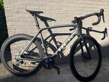 Koersfiets beschikbaar voor biedingen