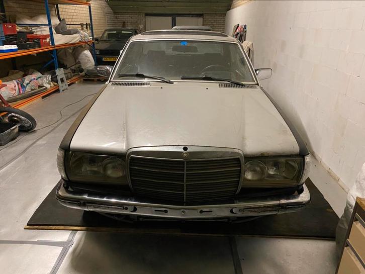 W 123 projecten wagen, Auto-onderdelen, Carrosserie, Motorkap, Mercedes-Benz, Voor, Gebruikt, Ophalen