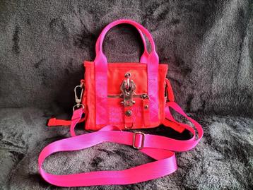 George,Gina&Liza designertasje  beschikbaar voor biedingen