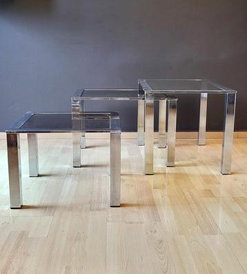 ✔️ 3 Italiaanse salontafels van Saporiti Design 70s' beschikbaar voor biedingen