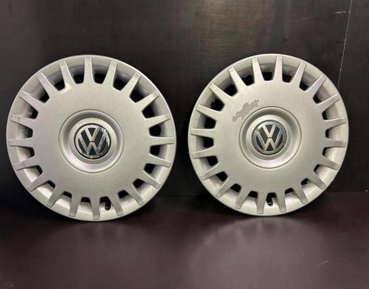 2 wieldoppen VW Passat Bora Caddy Polo Touran Golf 4.5 15", Auto diversen, Wieldoppen, Gebruikt, Ophalen of Verzenden