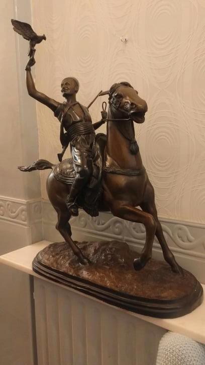 Het bronzen beeld van 18kg is 50cm B, 22cm D en 57cm H., Antiek en Kunst, Antiek | Brons en Koper, Brons, Ophalen