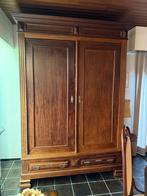 Statige antieke kast, Ophalen