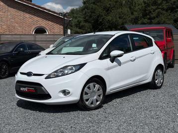 Ford Fiesta 1.4 TDCi 71Pk 5 Deurs Airco Bt Weinig Kilometers beschikbaar voor biedingen