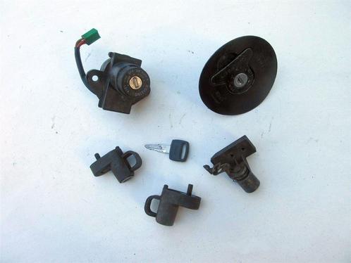 Suzuki GSX750ES slotenset GSX750EF contactslot tankdop slot, Motoren, Onderdelen | Suzuki, Gebruikt, Ophalen of Verzenden