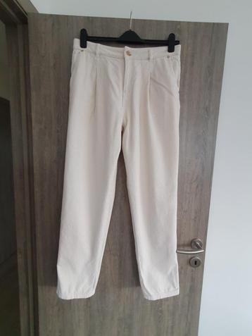 Ecru broek Essentiel 29  eur 42/44  beschikbaar voor biedingen