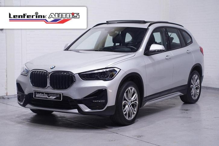 BMW X1 sDrive18i Sport Line Panodak Head-up Camera Leder Spo, Auto's, BMW, Bedrijf, X1, ABS, Airbags, Bluetooth, Boordcomputer