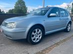 Te koop mooie vw golf 4, Voorwielaandrijving, Stof, 50 kW, Zwart