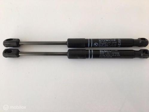 Gasveer motorkap set BMW 1-serie F20/F21 ('11-'15) 7271304, Auto-onderdelen, Klein materiaal, BMW, Gebruikt, Ophalen of Verzenden