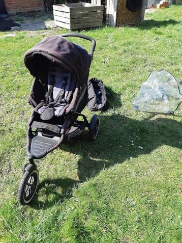 duo-buggie    gebruikt maar in orde beschikbaar voor biedingen
