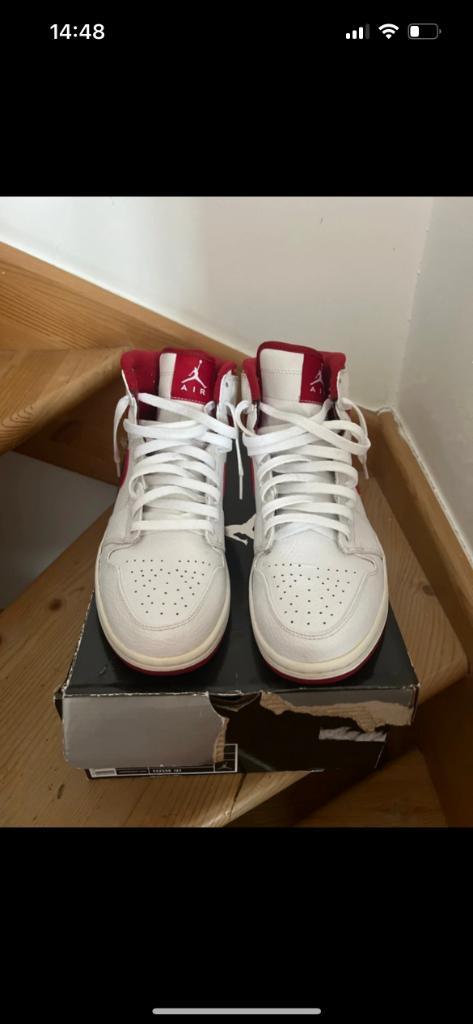 Jordan 1 metallic red 2009 taille 9,5/43, Vêtements | Hommes, Chaussures, Comme neuf, Chaussures de sport, Blanc, Enlèvement ou Envoi