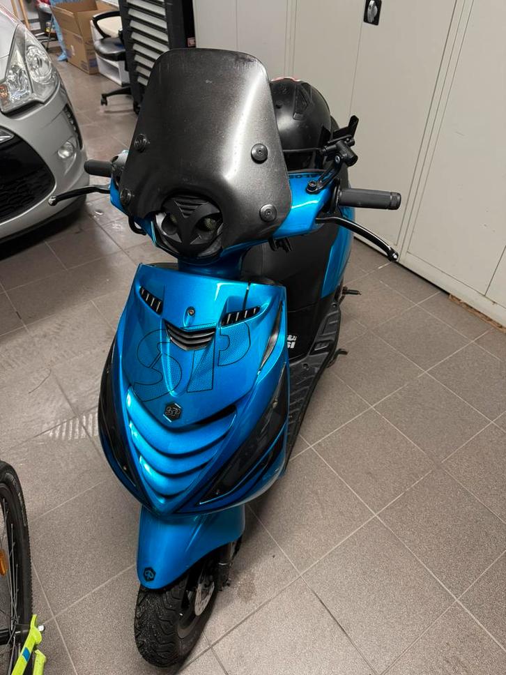 Nette Piaggi ZIP 50cc 4T, Fietsen en Brommers, Scooters | Piaggio, Zip, Ophalen