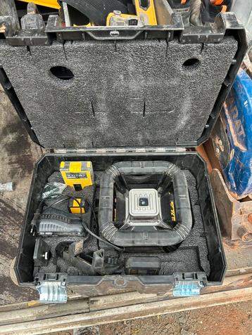 Dewalt roterende bouw laser groen, Doe-het-zelf en Bouw, Meetapparatuur, Ophalen, Zo goed als nieuw