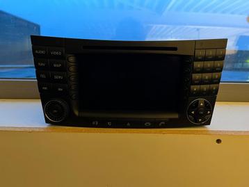 Radio / CD speler  Mercedes W211 A2118700089 