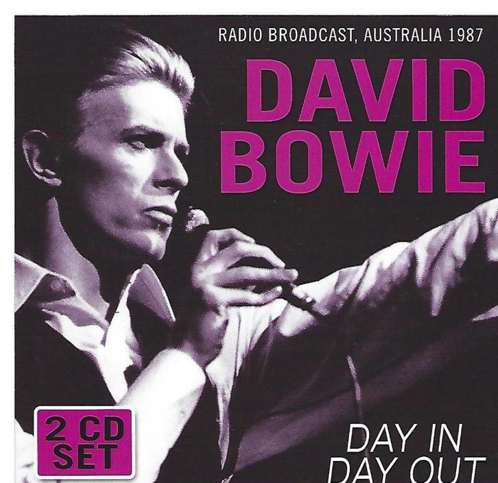 2 CD's David BOWIE - DAG IN DAG UIT – RADIO-UITZENDING, Cd's en Dvd's, Cd's | Rock, Zo goed als nieuw, Poprock, Verzenden