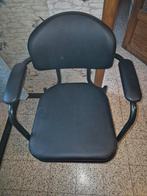 Chaise percée, Divers, Matériel Infirmier, Enlèvement