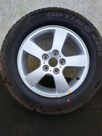 Jante hyundai avec pneu neufs, 16 pouces
