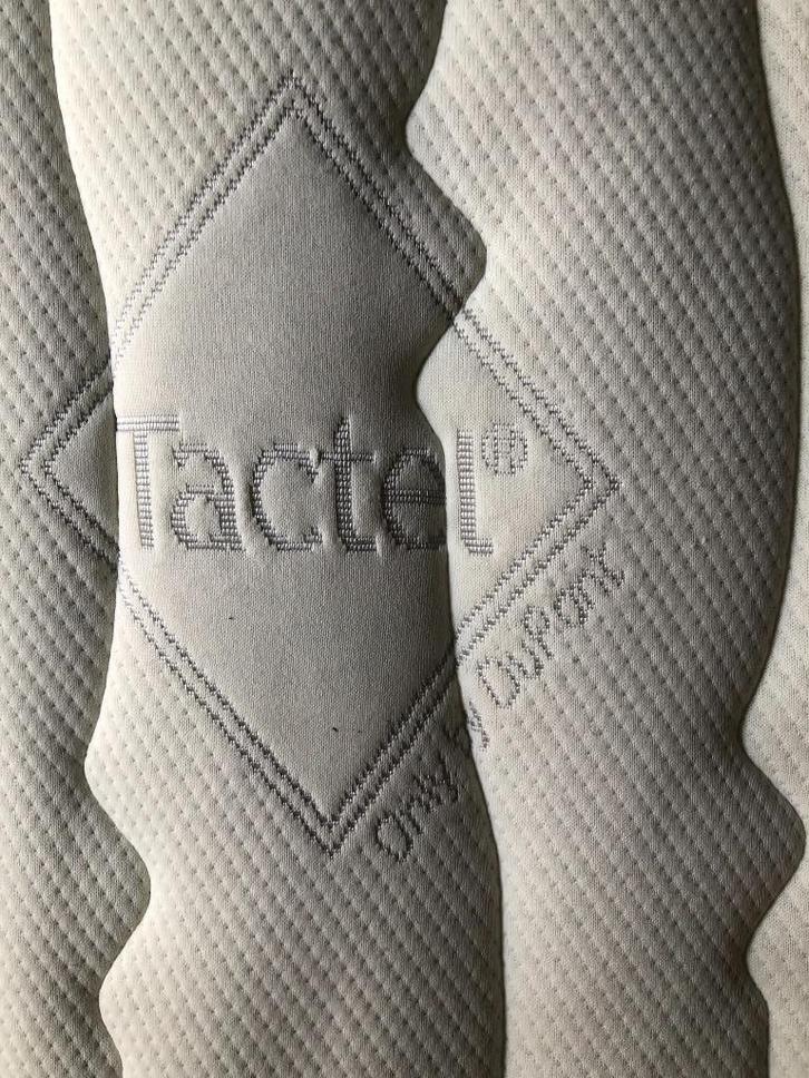 matras TACTEL (only by Dupont) 180x200 cm, Huis en Inrichting, Slaapkamer | Matrassen en Bedbodems, Zo goed als nieuw, Matras
