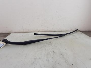 RUITENWISSERARM VOOR Ford Kuga II (DM2) (01-2012/06-2019) beschikbaar voor biedingen