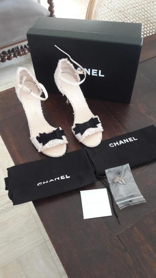 Damesschoenen Chanel, Vêtements | Femmes, Chaussures, Comme neuf, Chaussures à haut talons, Blanc, Enlèvement