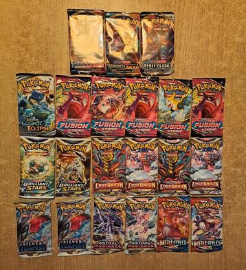 POKÉMON: 21x sealed boosters (SWSH + Sun&Moon) beschikbaar voor biedingen