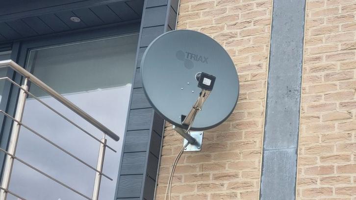 Système parabolique complet, console VUPLUS SOLO 2 + ANTENNE, Audio, Tv en Foto, Schotelantennes, Zo goed als nieuw, (Schotel)antenne