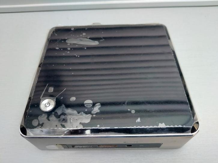 Intel nuc corei5 barebones mini-pc, 8 GB RAM, 120 GB SSD, Computers en Software, Barebones, Gebruikt, Ophalen of Verzenden