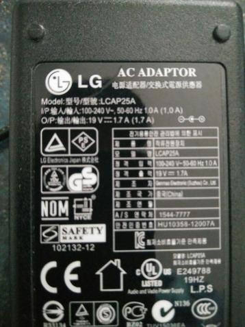 Lg Tv Adapter . Nieuw . Prijs 25 Euro . beschikbaar voor biedingen