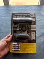 Lampe led pour vélo neuve, Fietsen en Brommers, Fietsaccessoires | Fietsverlichting, Ophalen of Verzenden, Nieuw, Batterij, Voorlicht