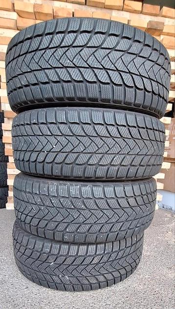 Vier zo goed als nieuwe winterbanden 215/55 R 16 van 2023  beschikbaar voor biedingen